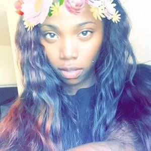 Meet your Posher, Tiara